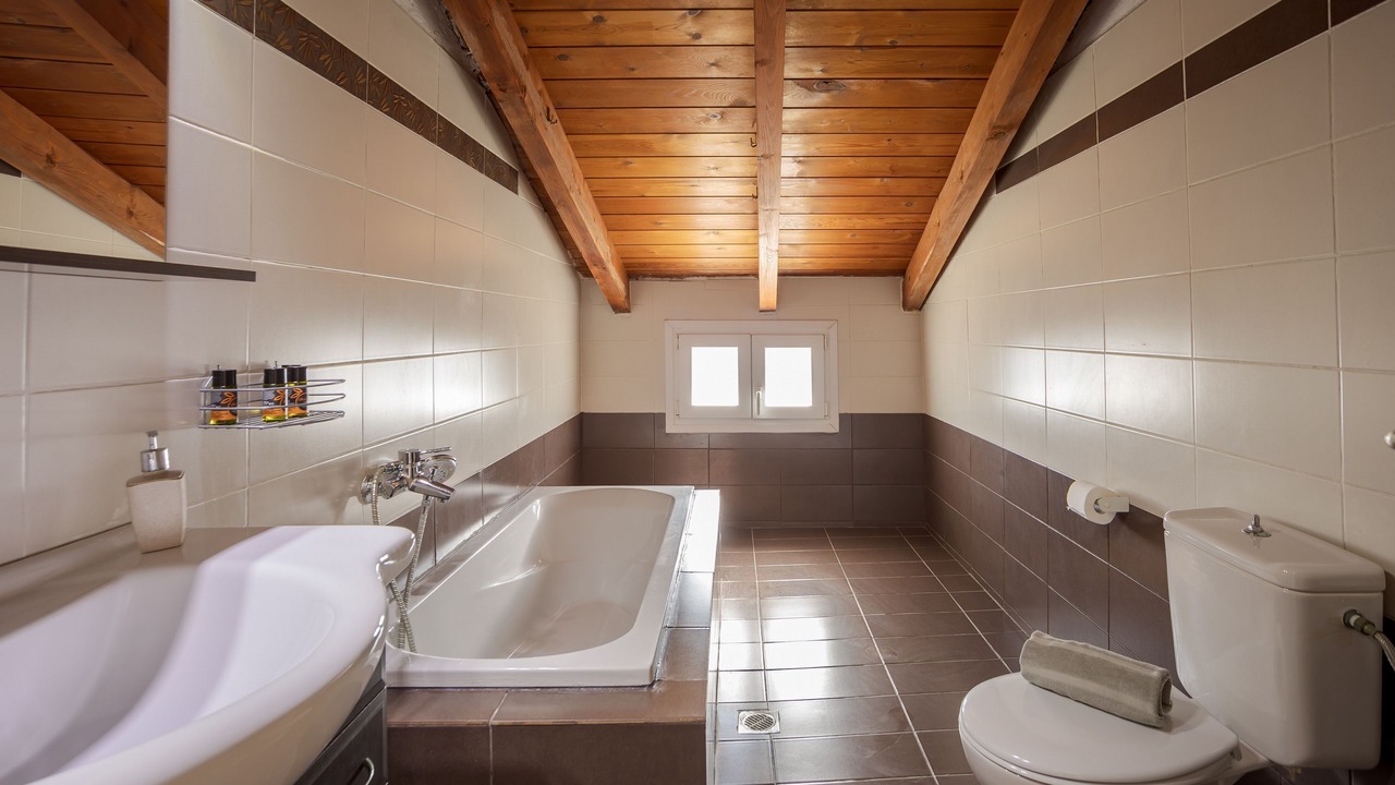 Photo of Bathroom in Douliana