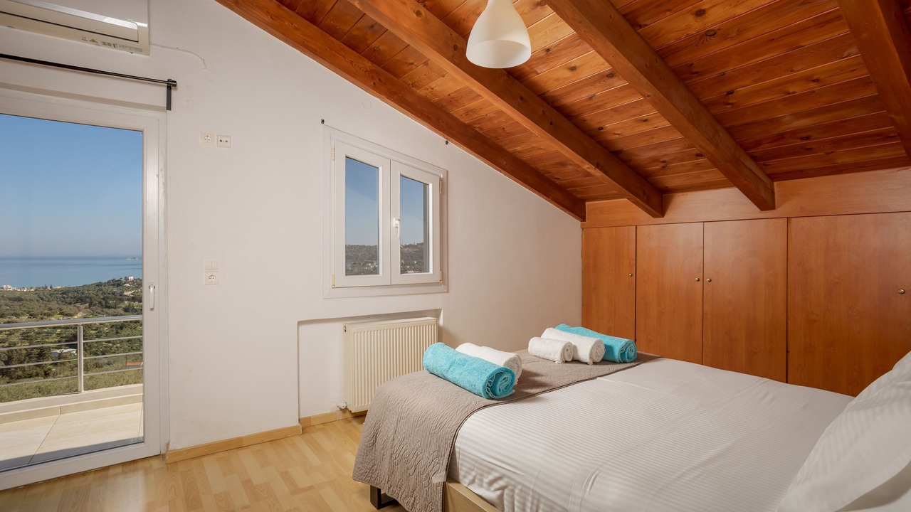 Photo of Bedroom in Douliana