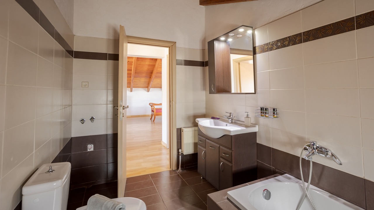 Photo of Bathroom in Douliana