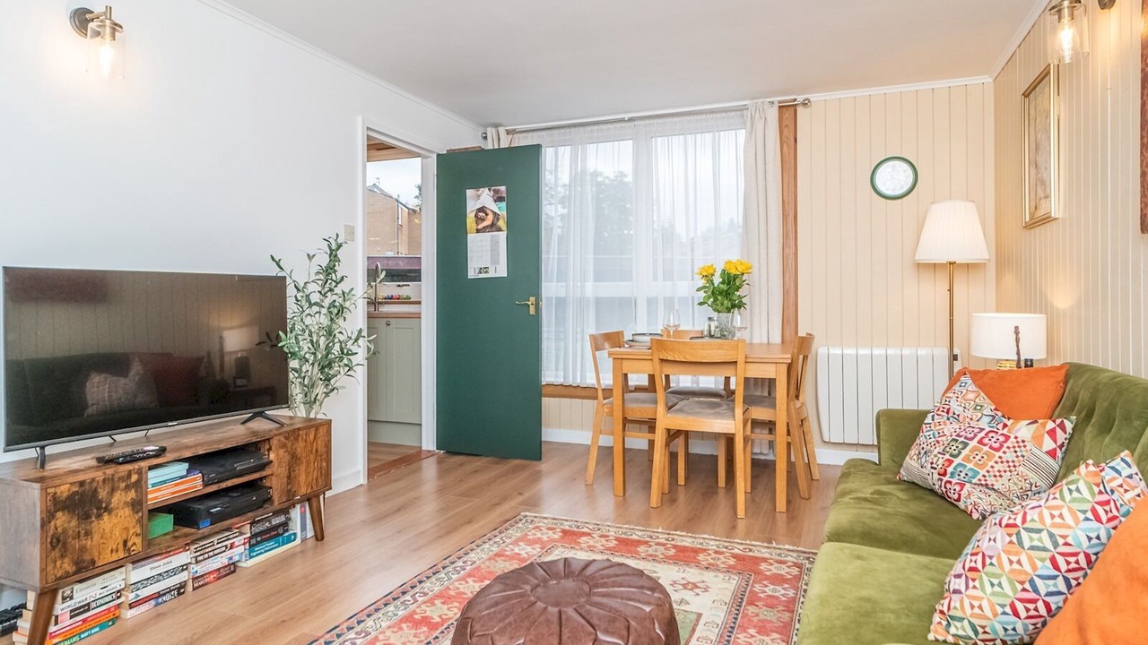 Photo of Livingroom in Cramond Bridge