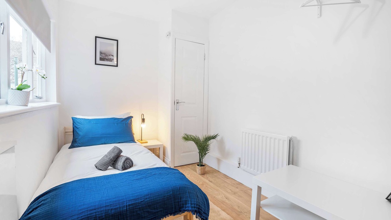 Photo of Bedroom in Kirkcaldy