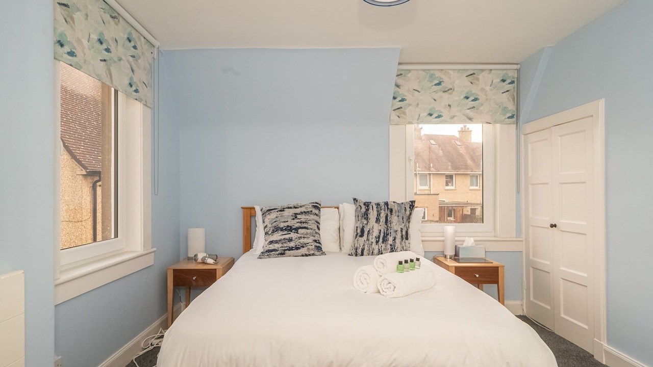 Photo of Bedroom in Rosewell