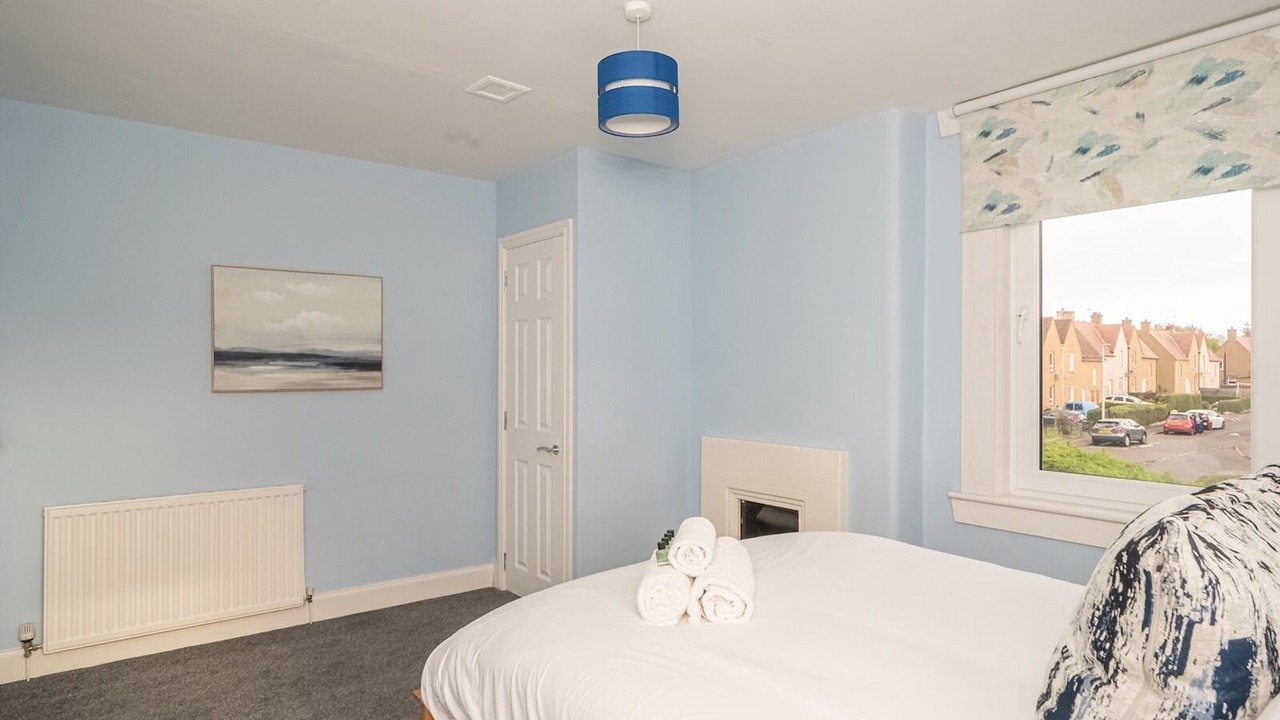 Photo of Bedroom in Rosewell