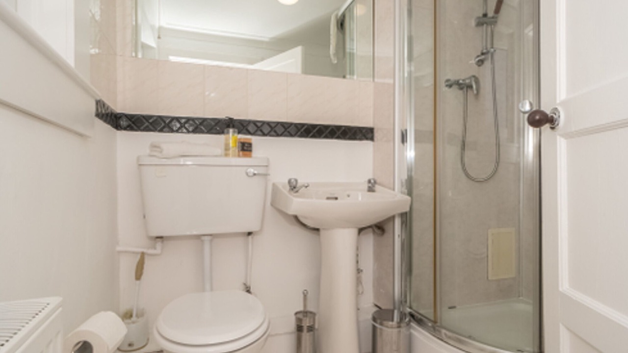 Photo of Bathroom in Rosewell