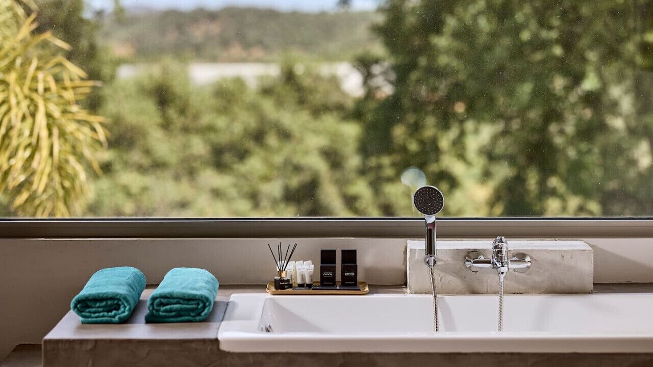 Photo of Bathroom in Alikianos
