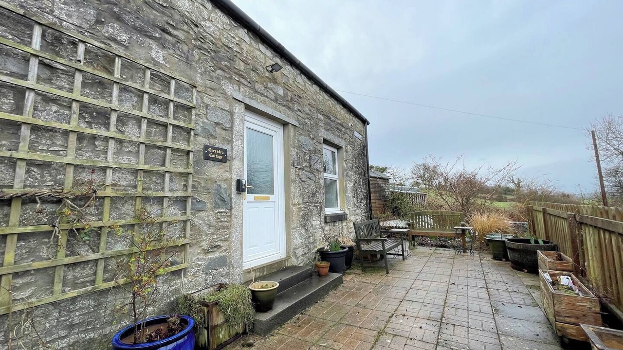 Photo of Patio Balcony in Wigtown