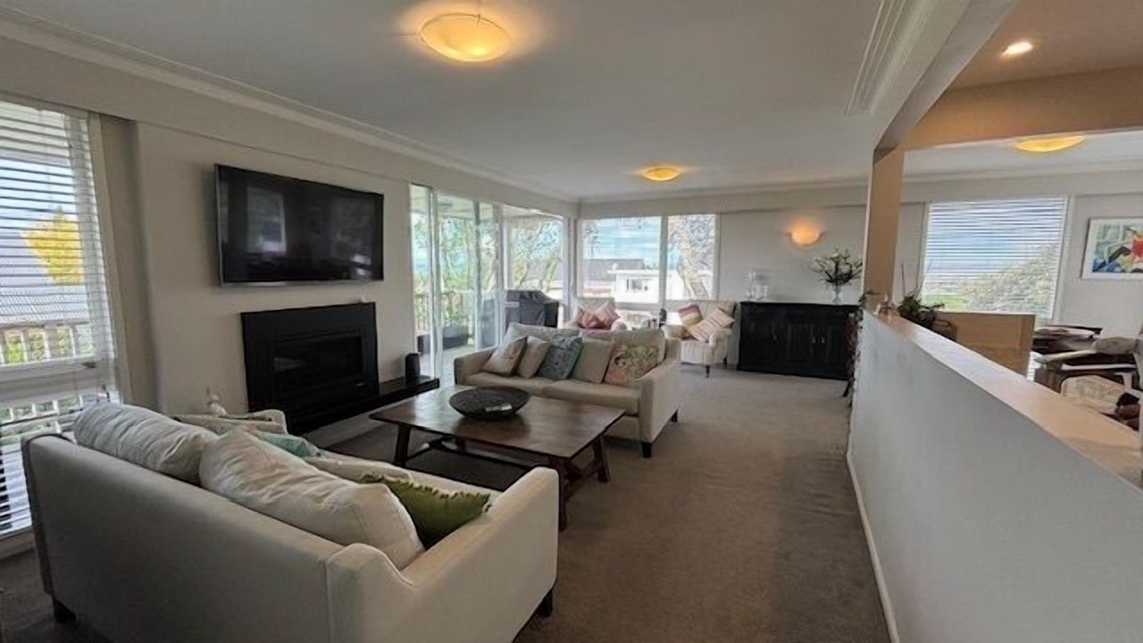 Photo of Livingroom in Castor Bay