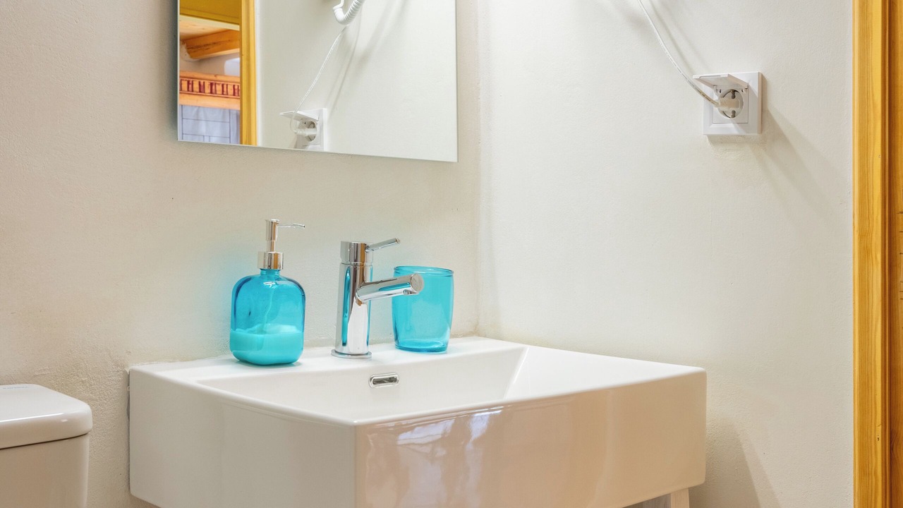 Photo of Bathroom in Nerotrivia