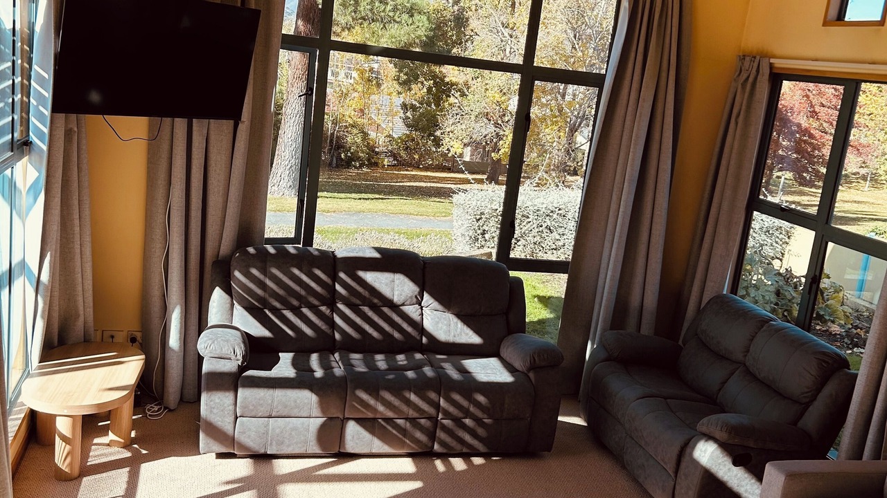 Photo of Livingroom in Lowburn