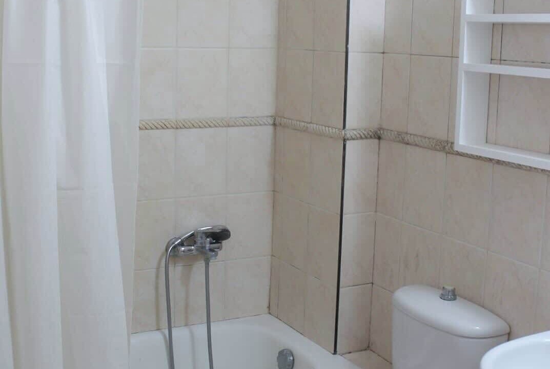 Photo of Bathroom in Paleopolis