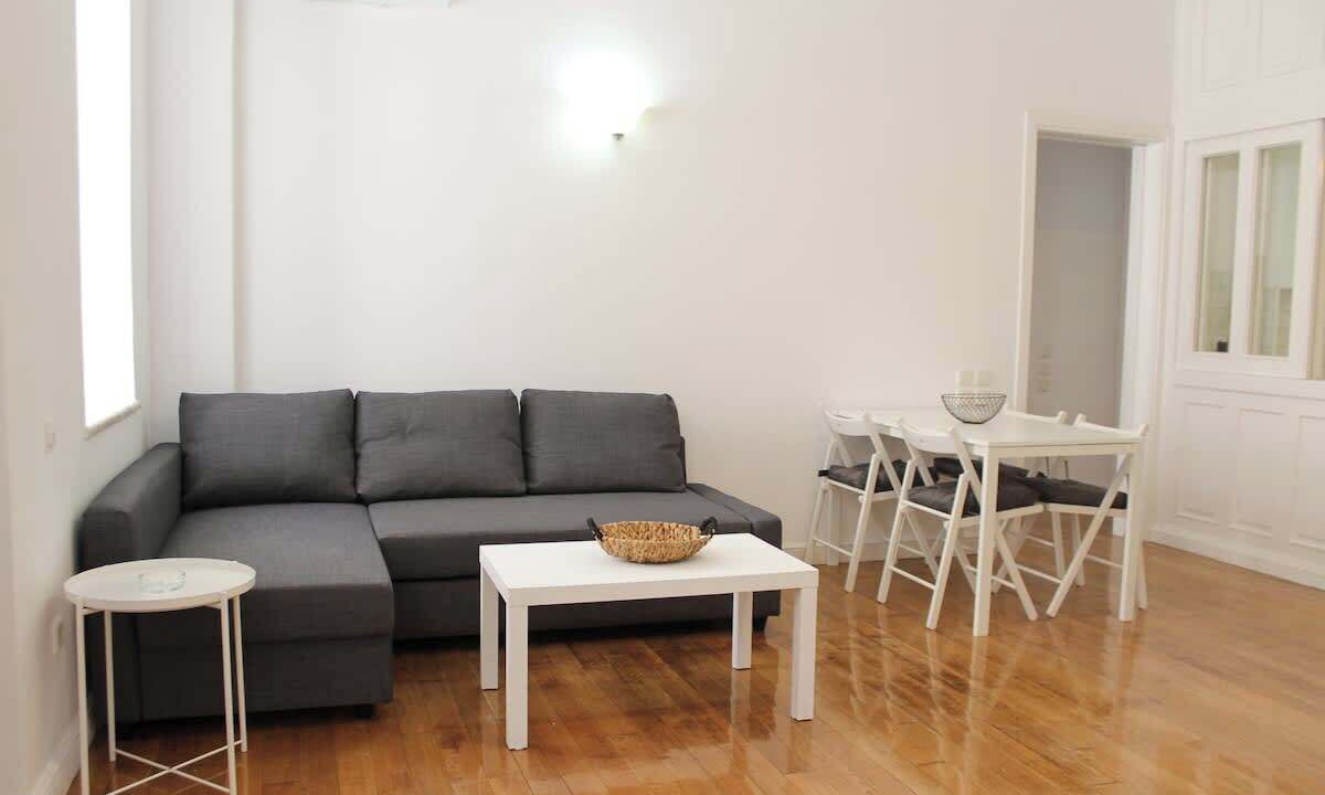Photo of Livingroom in Paleopolis
