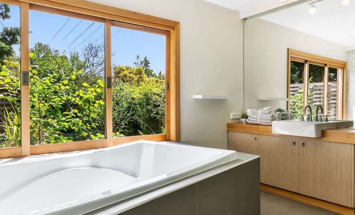 Photo of Bathroom in New Town
