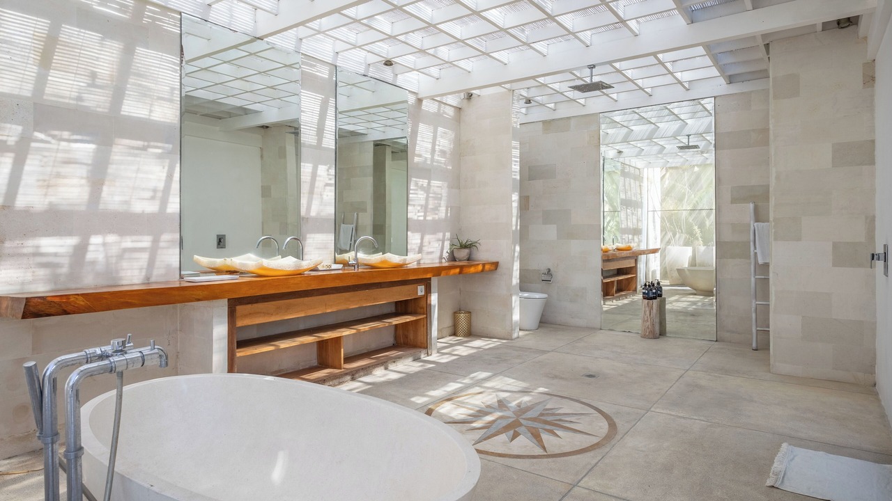 Photo of Bathroom in Cemagi