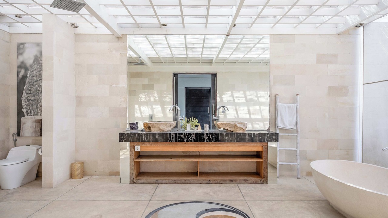 Photo of Bathroom in Cemagi