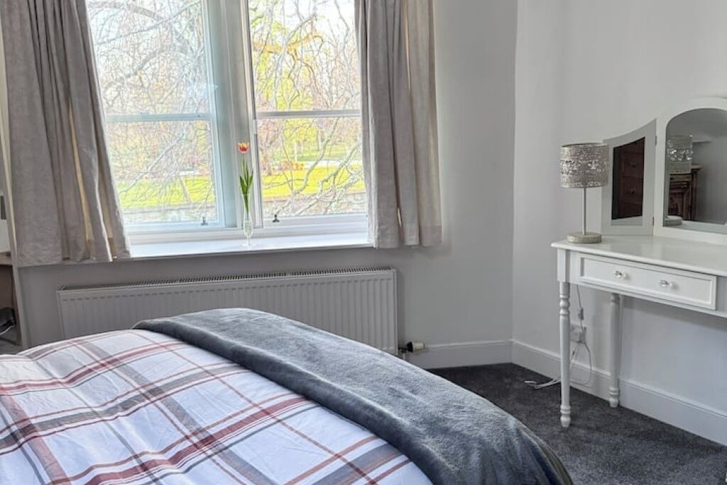 Photo of Bedroom in Elgin