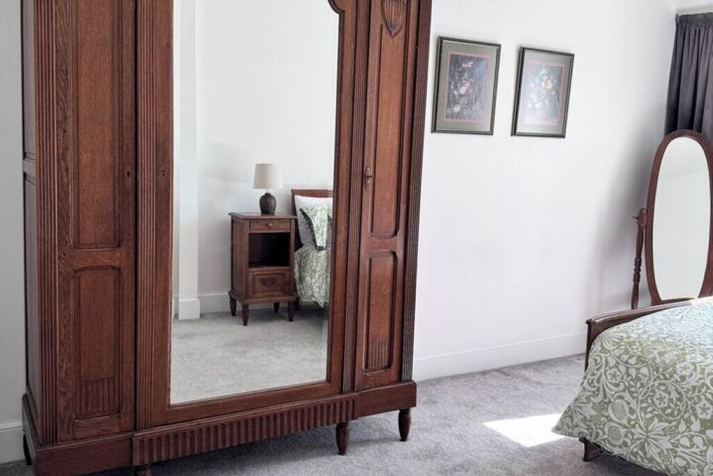 Photo of Bedroom in Elgin