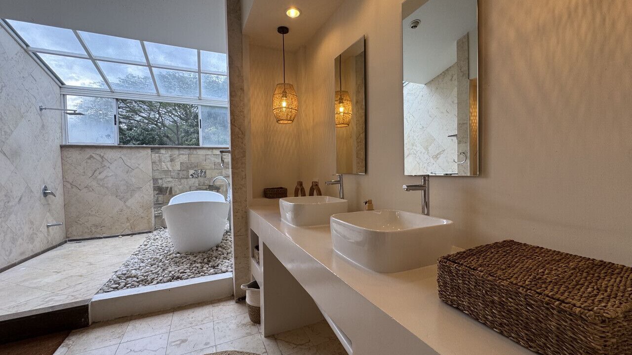 Photo of Bathroom in Escazu