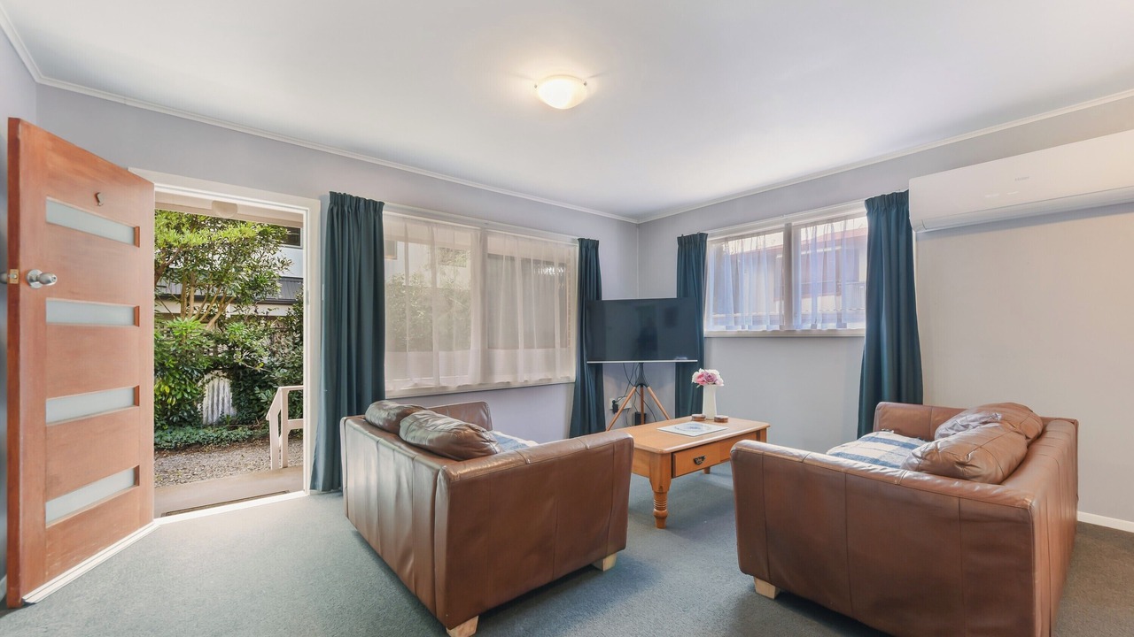 Photo of Livingroom in Picton