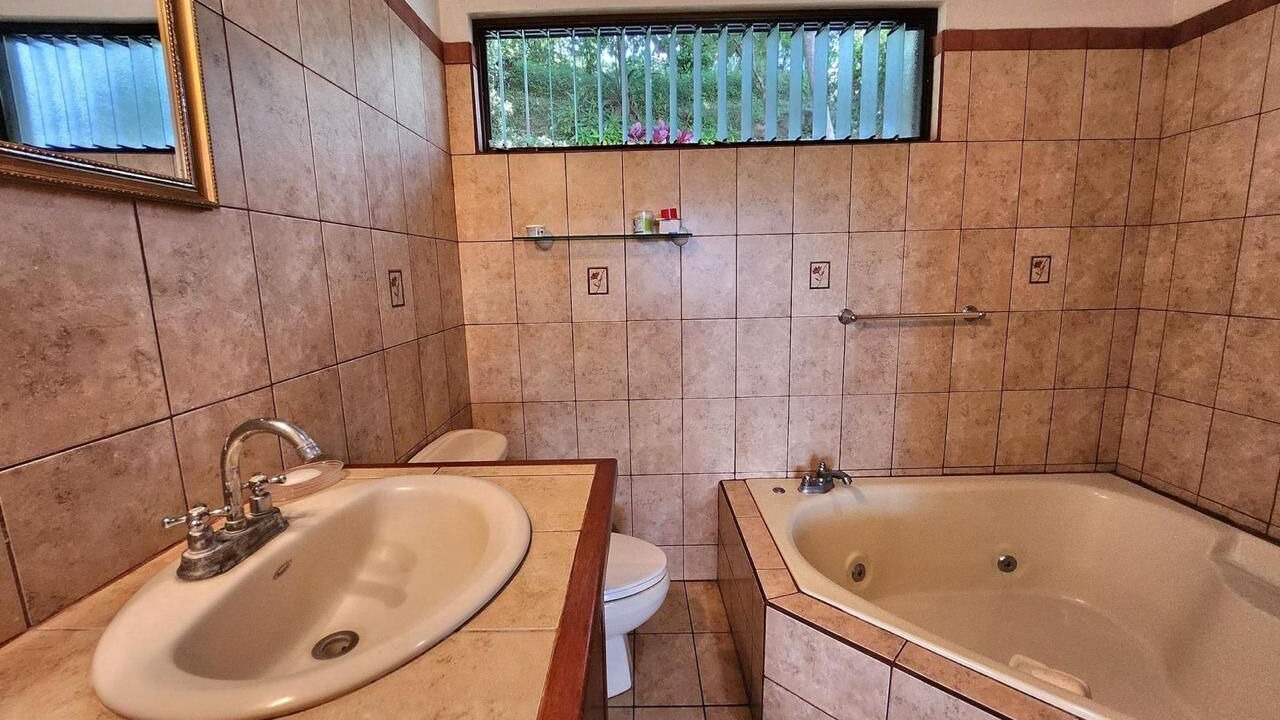 Photo of Bathroom in Mercedes