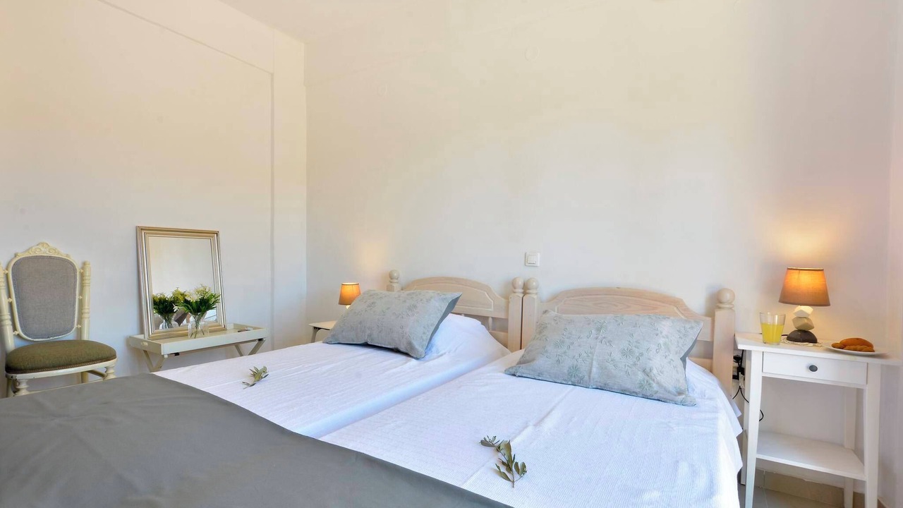 Photo of Others in Makrata