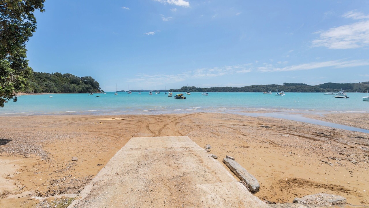 Photo of Others in Parekura Bay
