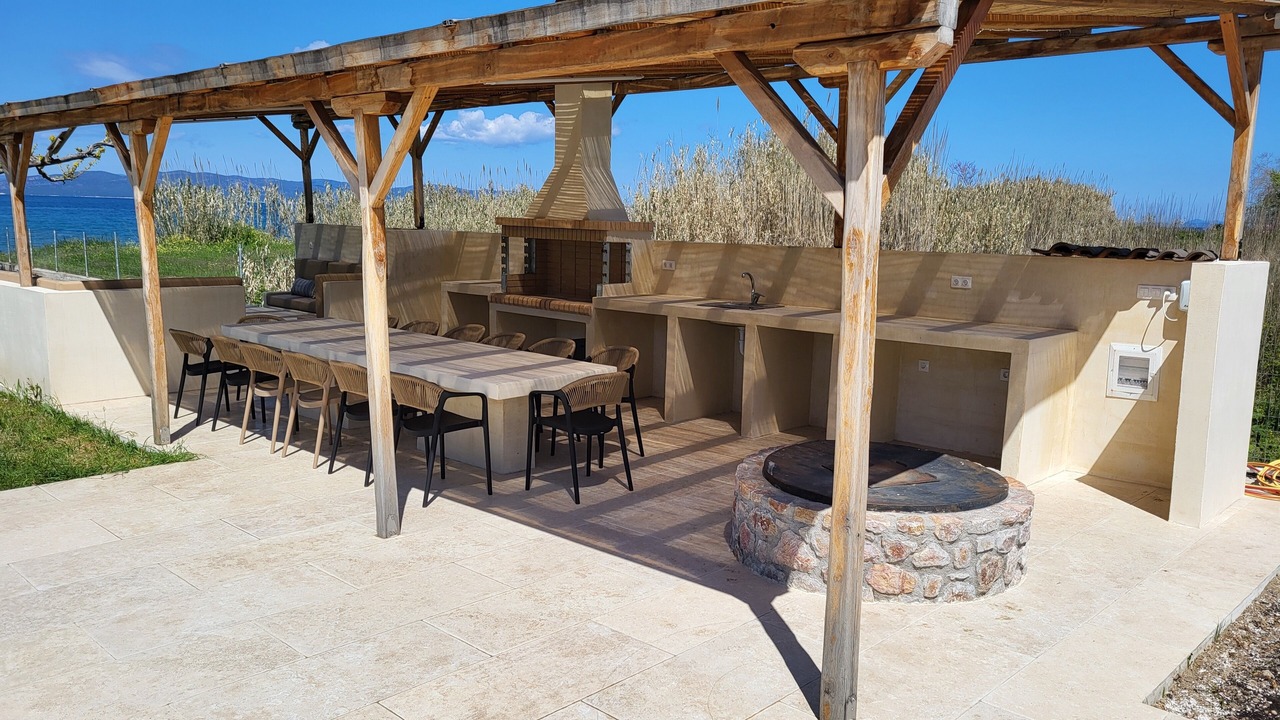 Photo of Outdoor in Aravissos