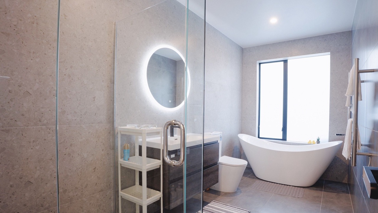 Photo of Bathroom in Greenlane - Ellerslie
