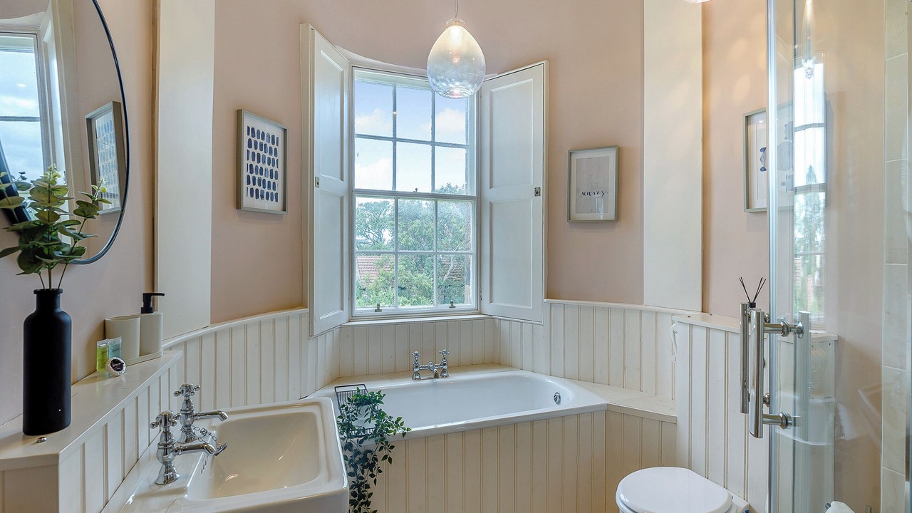Photo of Bathroom in Prestonpans