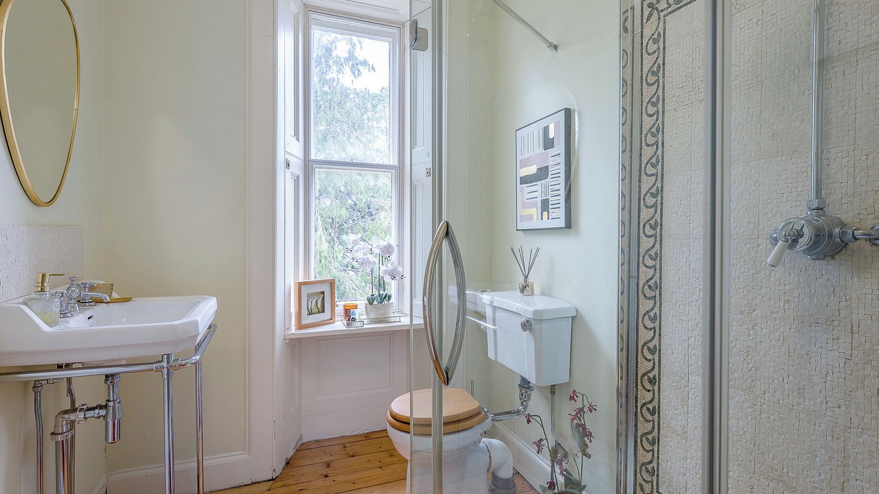 Photo of Bathroom in Prestonpans