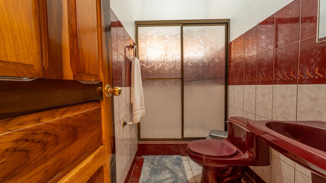 Photo of Bathroom in Pacayas