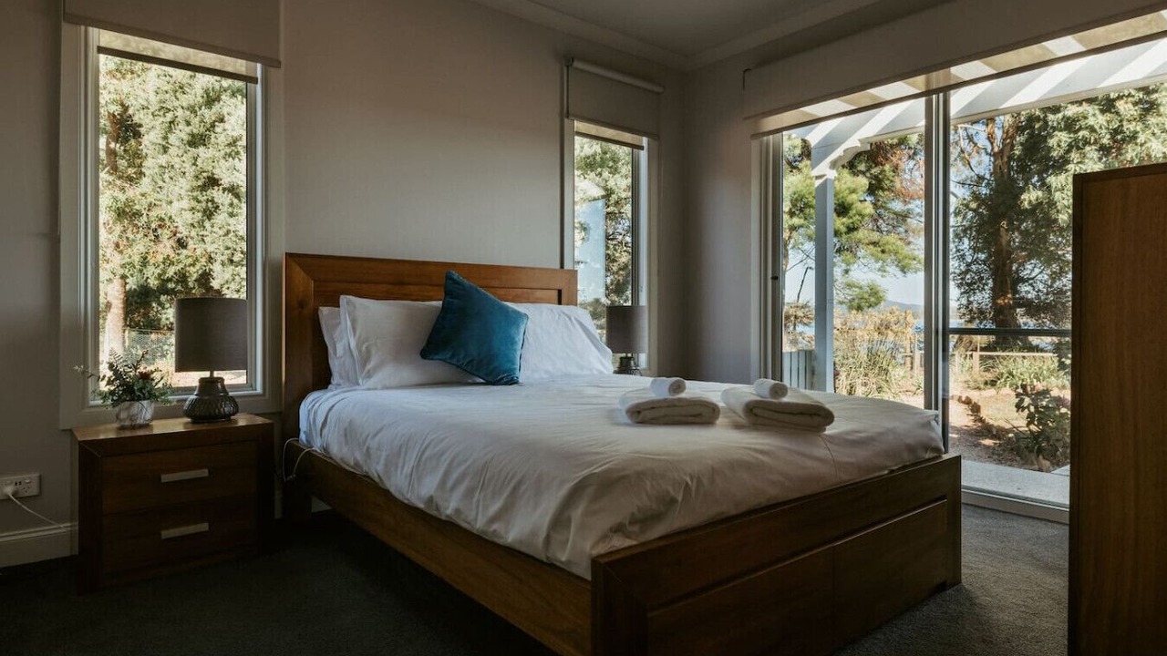 Photo of Bedroom in Squeaking Point
