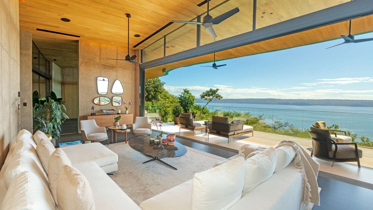 Photo of Patio Balcony in Pacuare Reserve