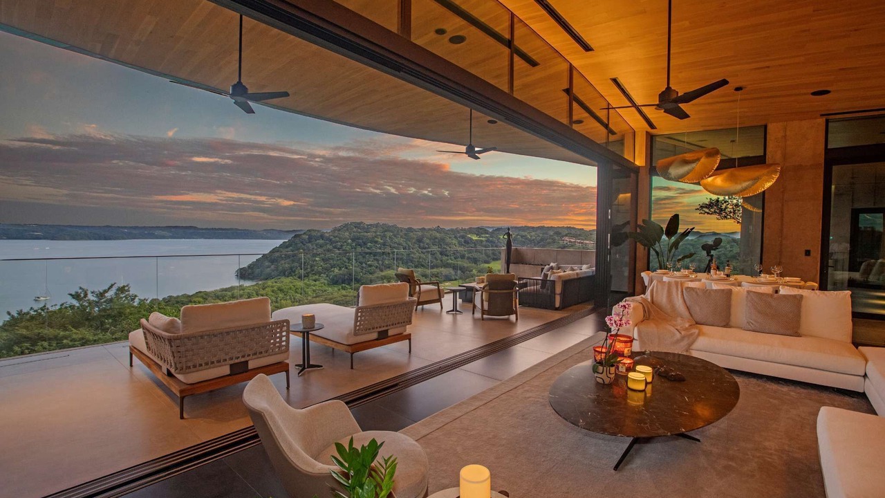 Photo of Patio Balcony in Pacuare Reserve