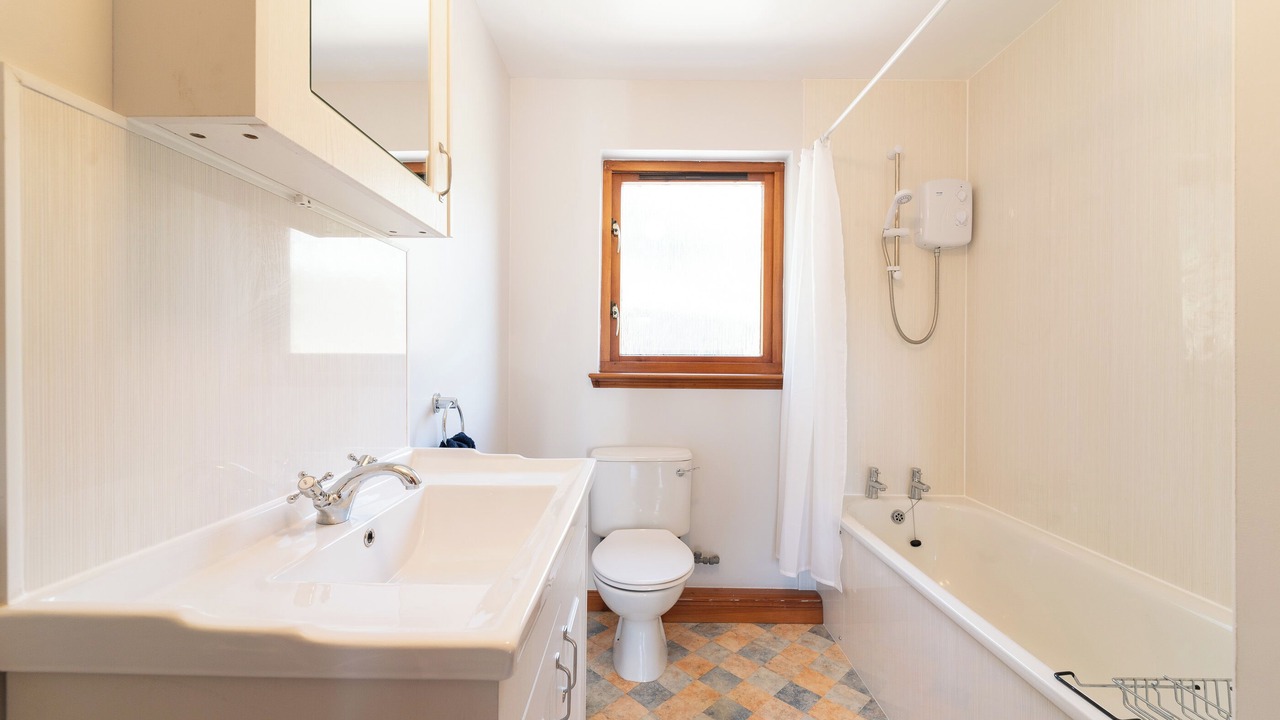 Photo of Bathroom in Tobermory