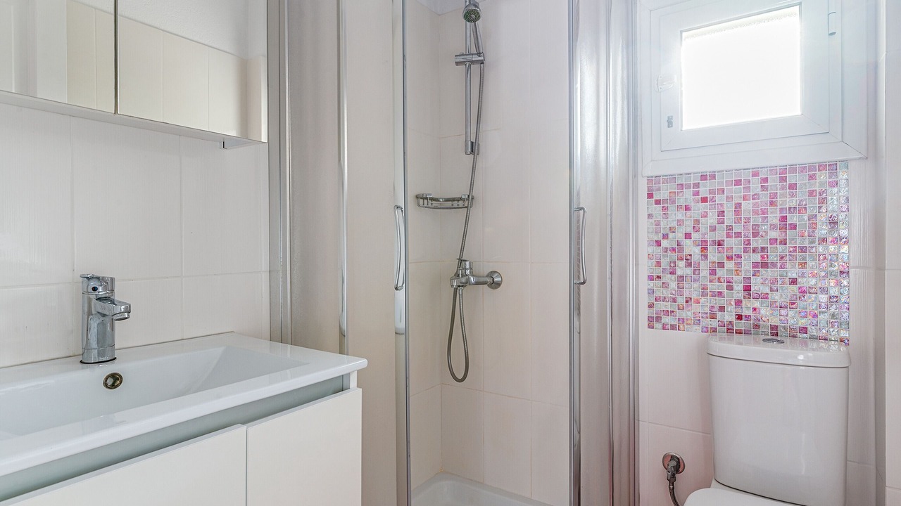 Photo of Bathroom in Agios Ioannis