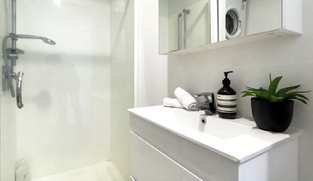 Photo of Bathroom in Auckland Central Business District