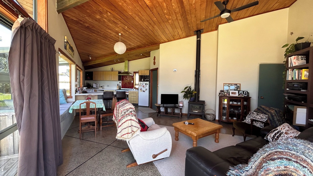 Photo of Livingroom in Whitianga