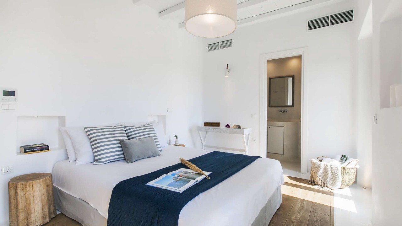 Photo of Bedroom in Platis Gialos