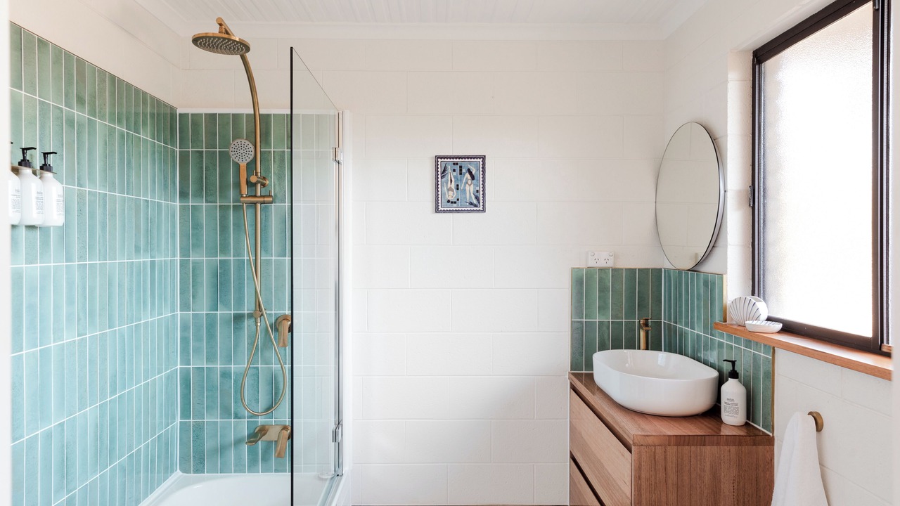 Photo of Bathroom in Coles Bay