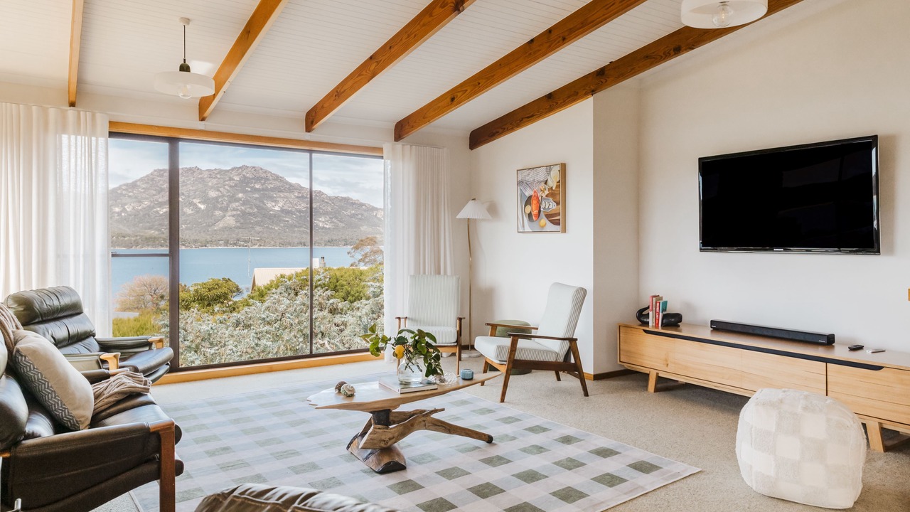 Photo of Livingroom in Coles Bay