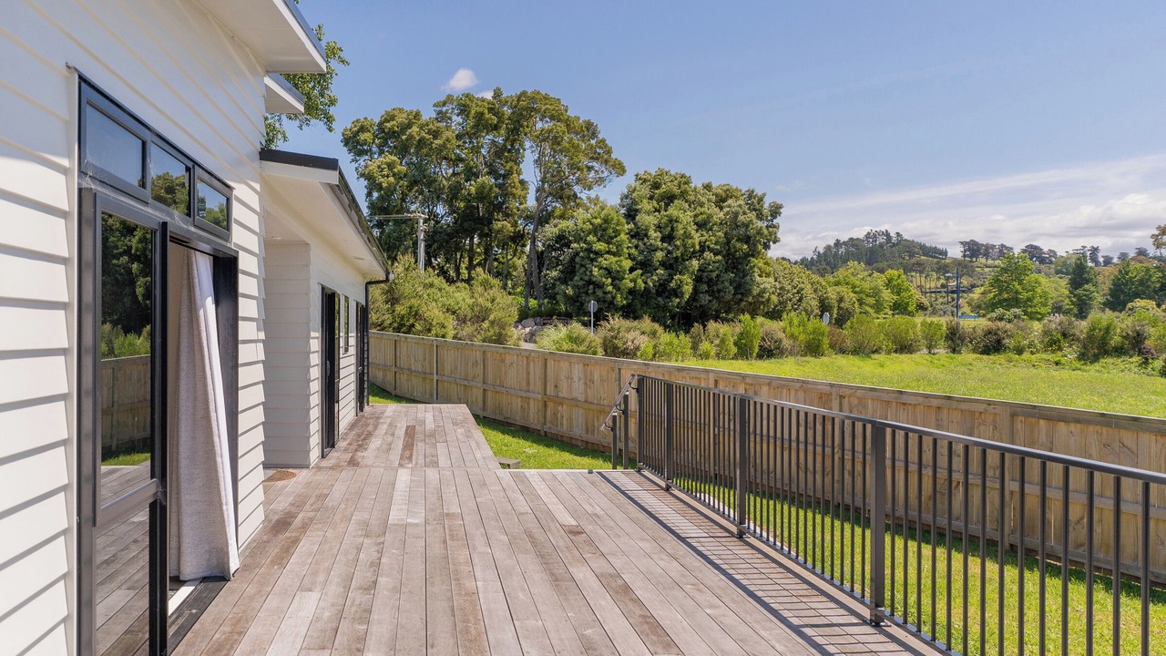 Photo of Patio Balcony in Cooks Beach