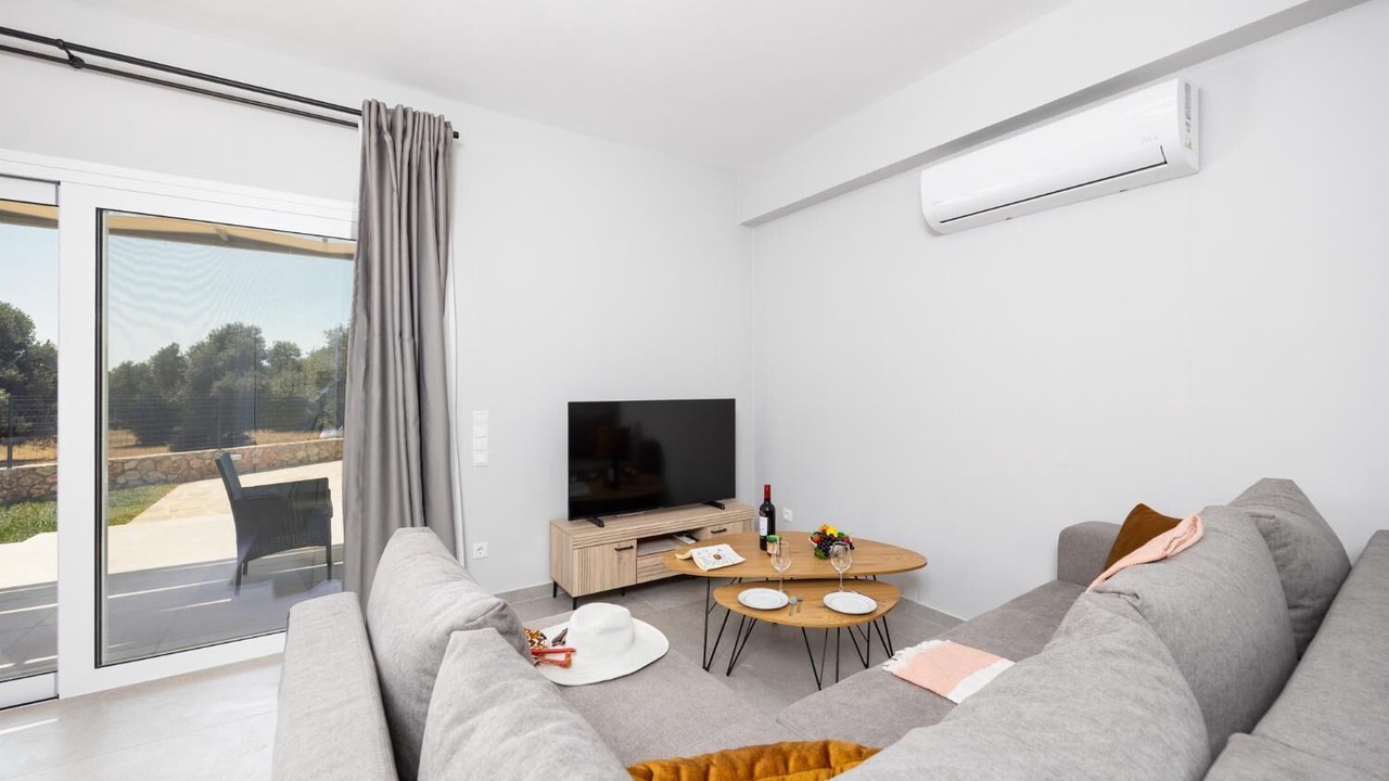 Photo of Bedroom in Leivathos