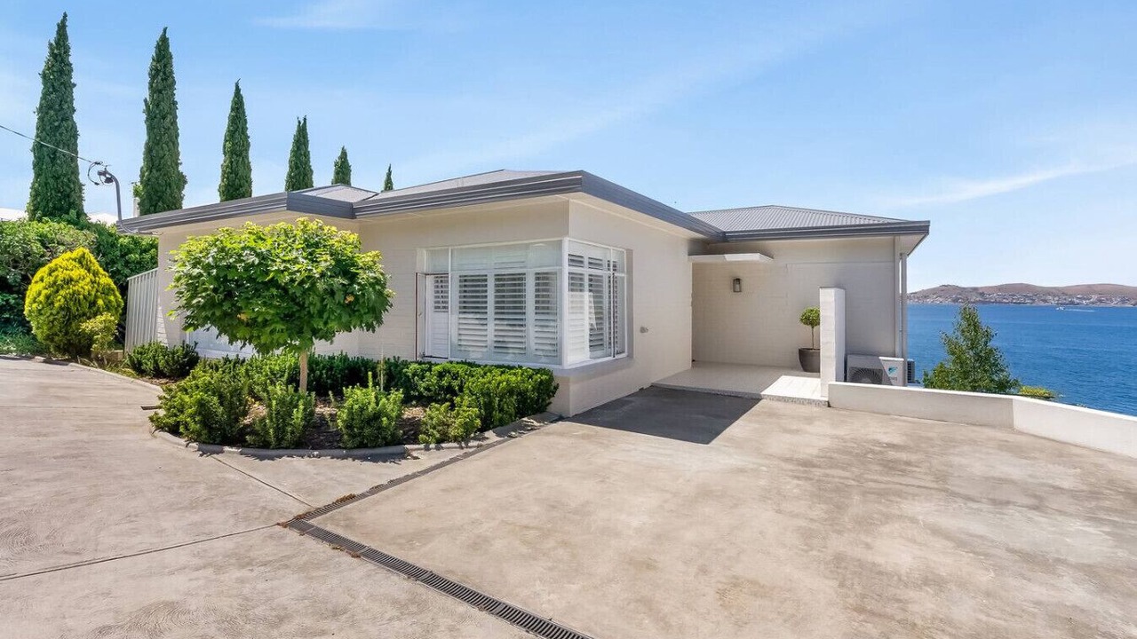 Photo of Outdoor in Sandy Bay