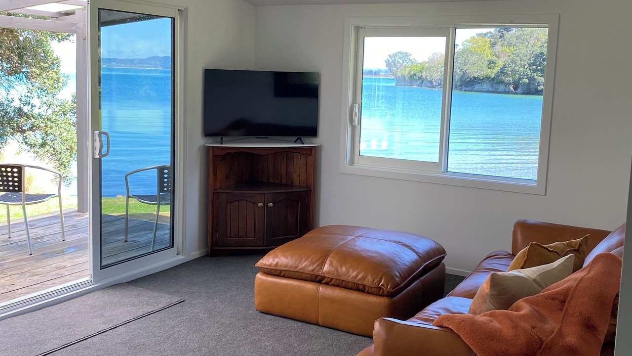 Photo of Livingroom in Whangarei Heads