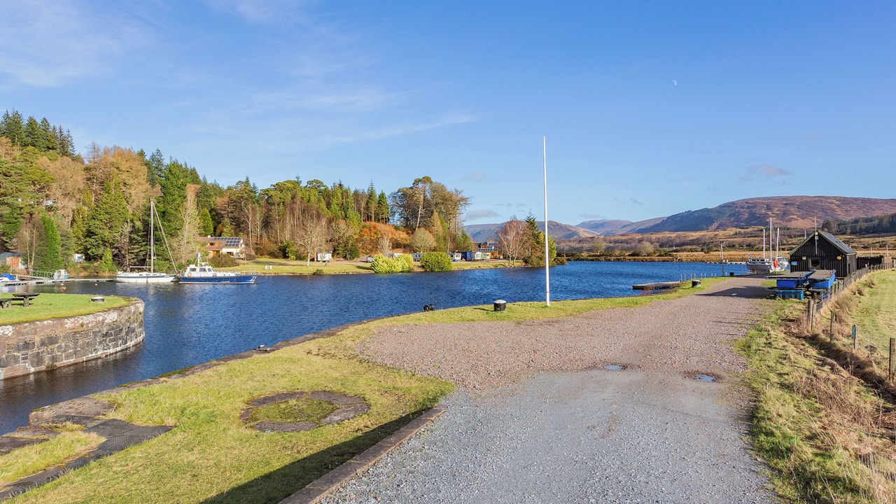 Photo of Others in Spean Bridge