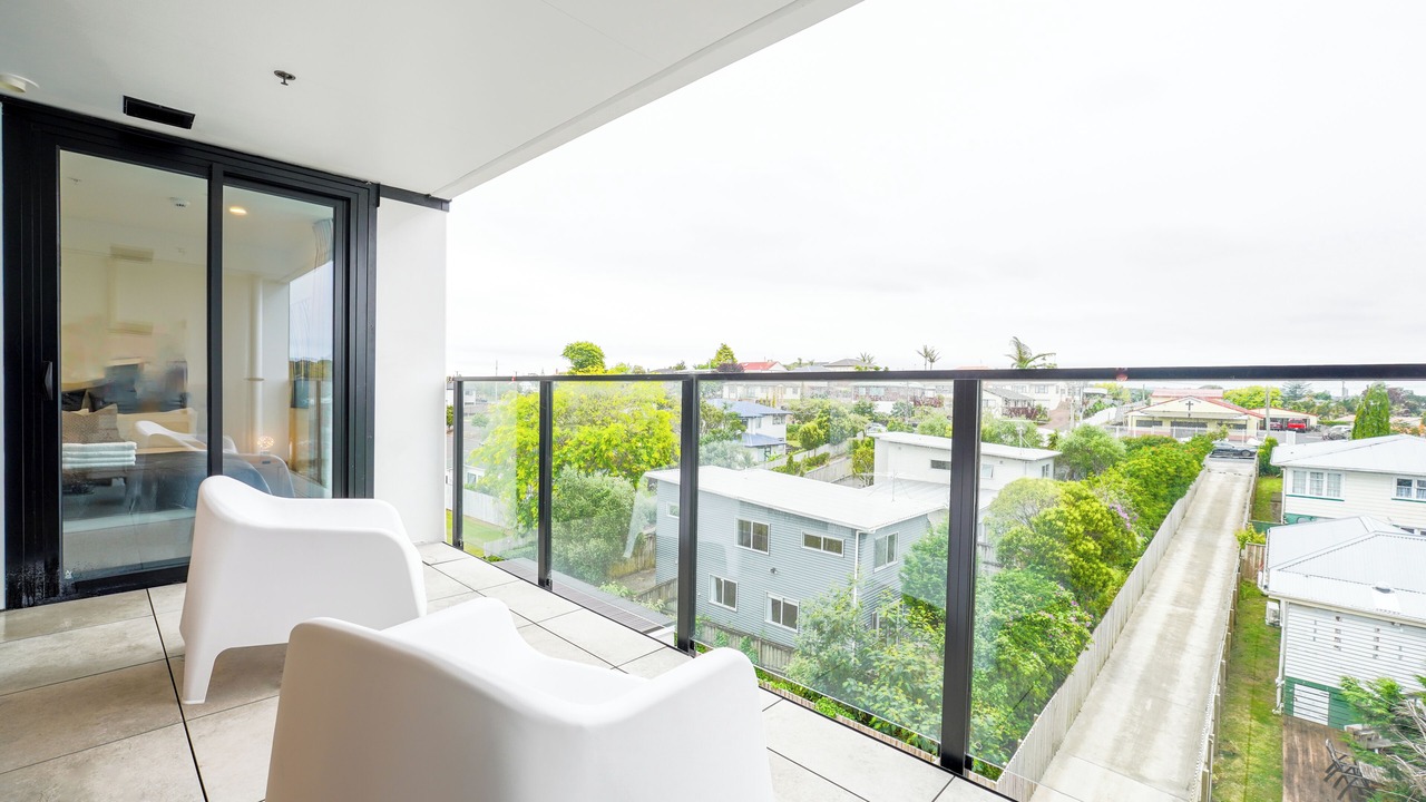 Photo of Patio Balcony in Greenlane - Ellerslie