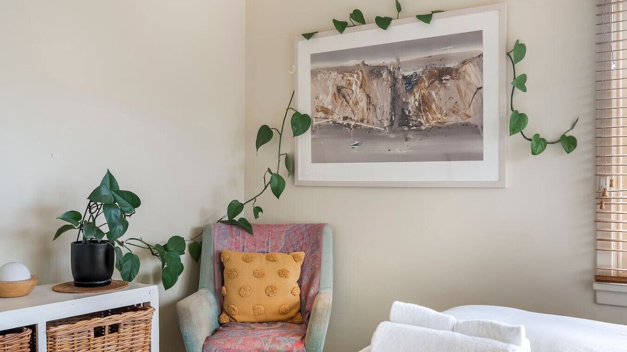 Photo of Bedroom in Howrah