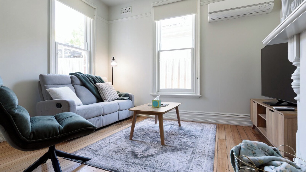 Photo of Livingroom in Launceston CBD