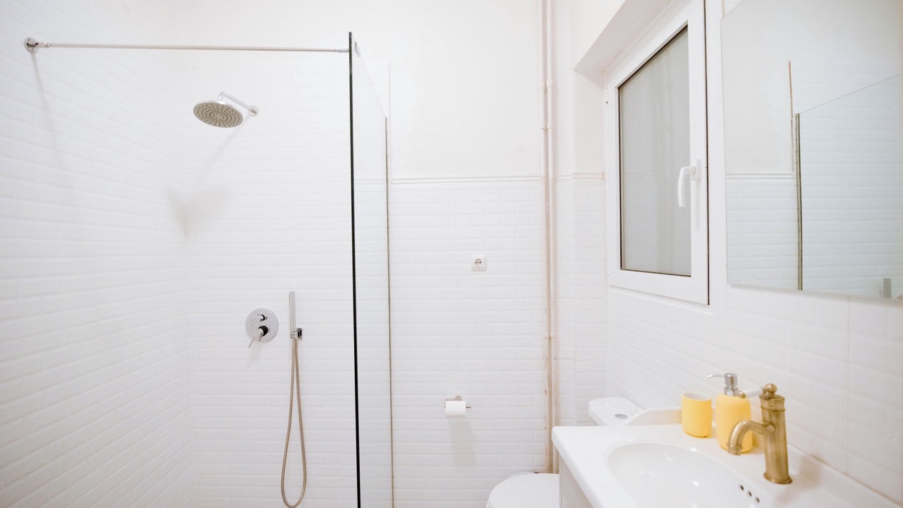 Photo of Bathroom in Koukaki