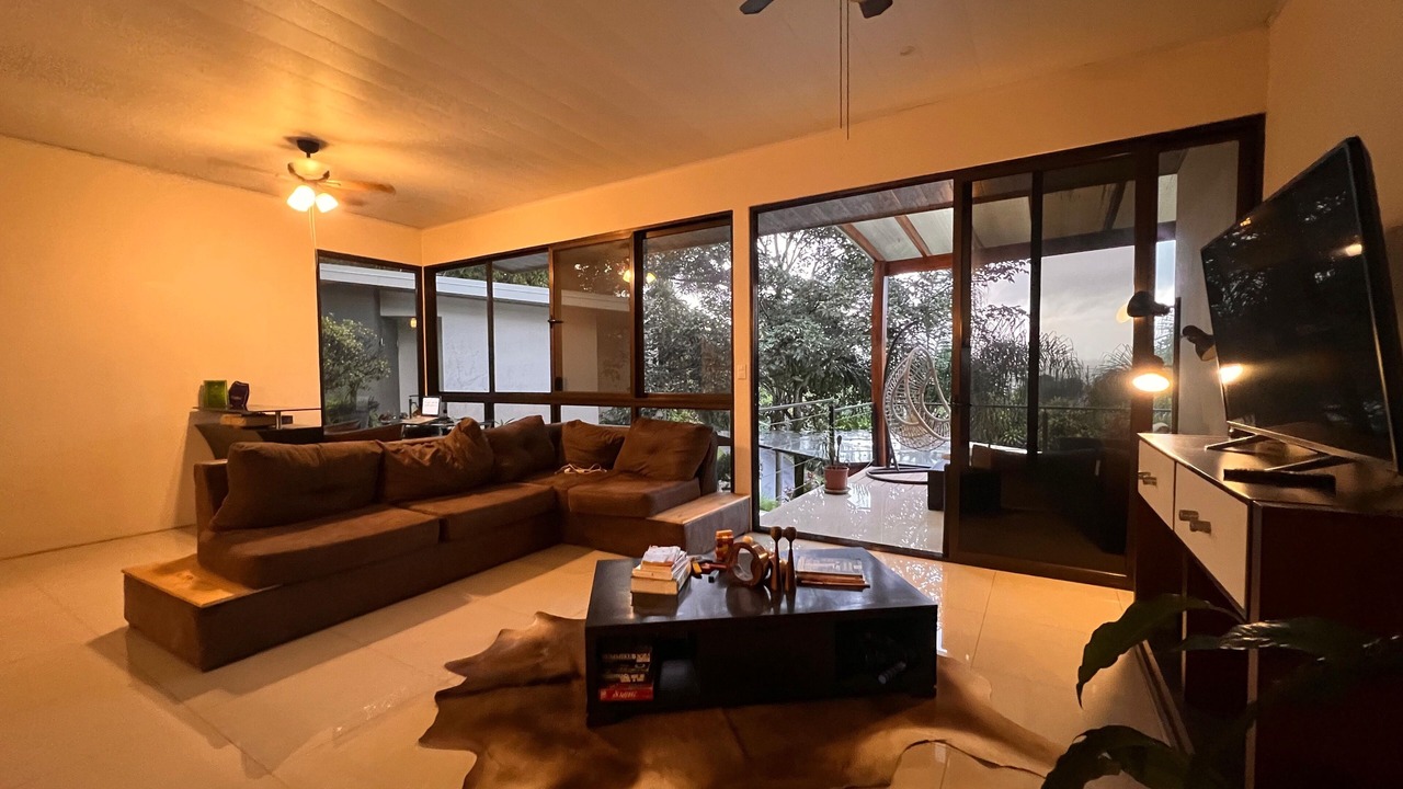Photo of Livingroom in Mercedes